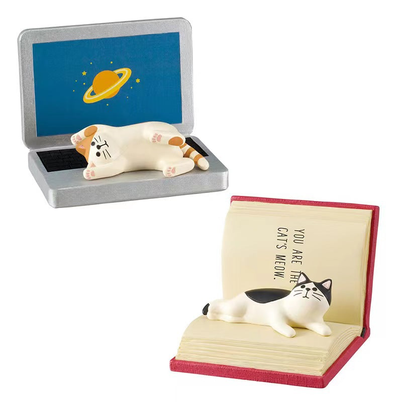 Creative Resin Cat Desktop Decor for Books & Phones