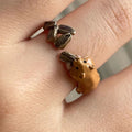 Fashion Hamster Ring with Melon Seeds Design