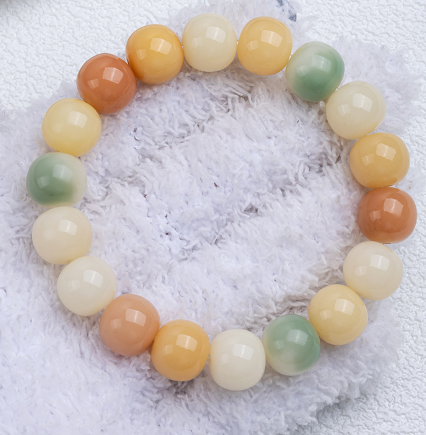 Violet Bracelet with Natural Bodhi Seeds Wrap